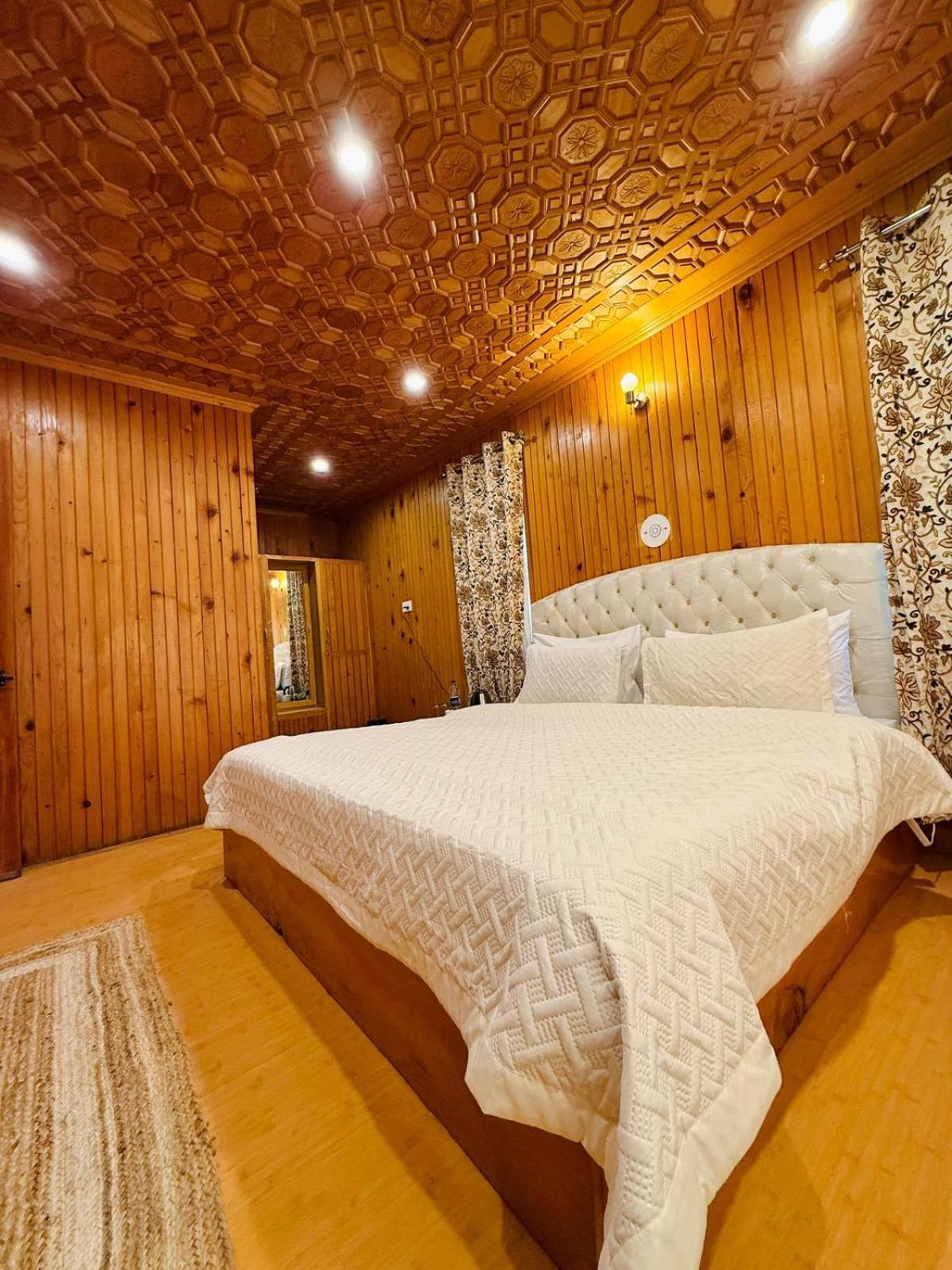 The Pinus Resort Pahalgām Exterior foto