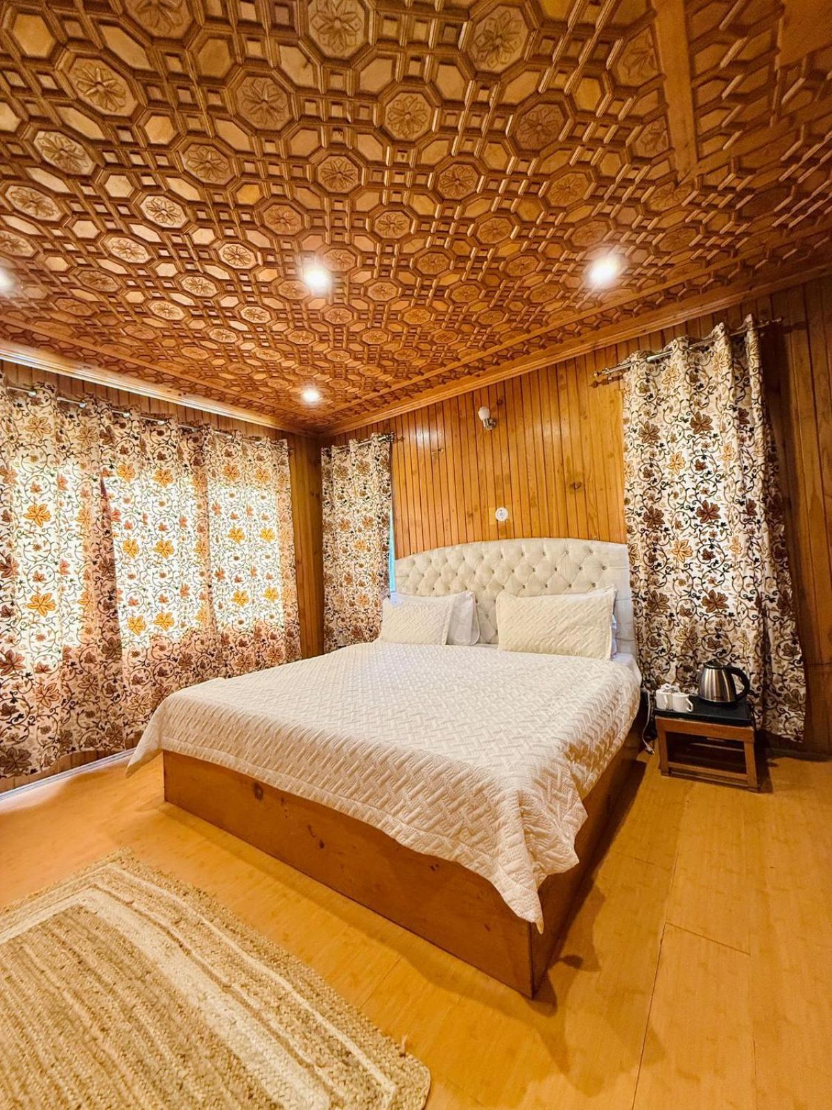 The Pinus Resort Pahalgām Exterior foto